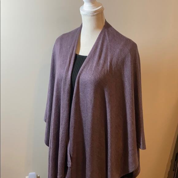 Simply Noelle Versatile Plum Wrap - Picture 2 of 2